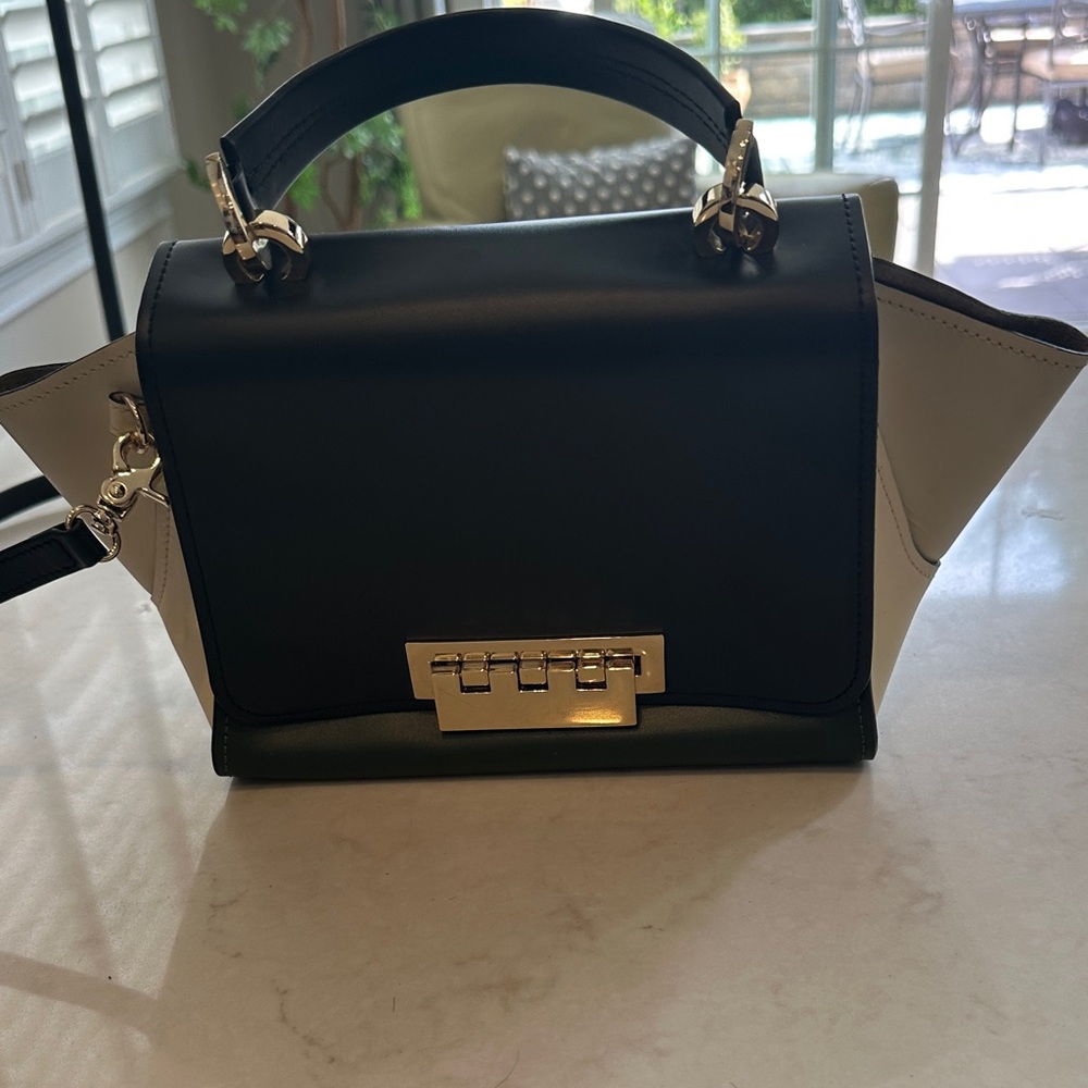 Zac by ZacPosen handbag. Top handle or removable shoulder strap